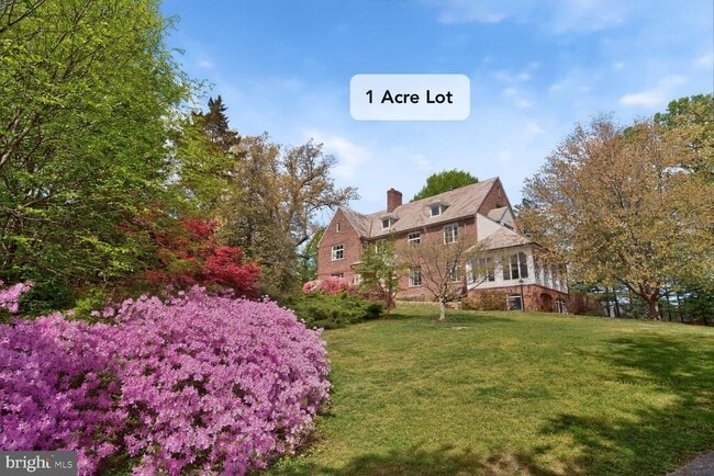 5553 Little Falls Rd in Arlington, VA - Building Photo - Building Photo