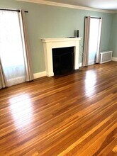 142 Jackson St in Newton, MA - Building Photo - Building Photo
