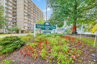 Towne Centre Place Apartments