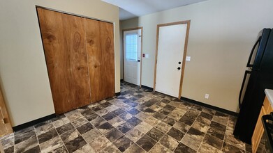 2410 Bostrom Ct in Eau Claire, WI - Building Photo - Building Photo