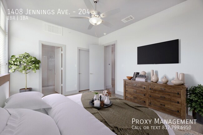property at 1408 S Jennings Ave