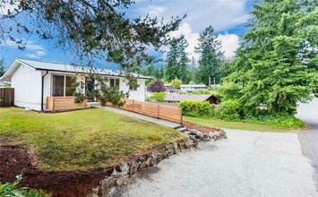 2323 Oak Dr in Steilacoom, WA - Building Photo - Building Photo