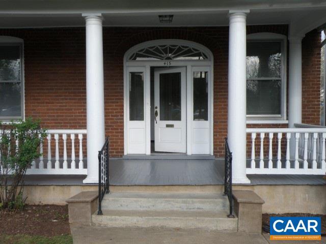 415 Lexington Ave in Charlottesville, VA - Foto de edificio - Building Photo