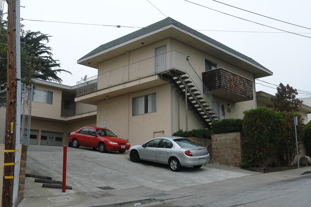 25 Lewis Ave in South San Francisco, CA - Foto de edificio