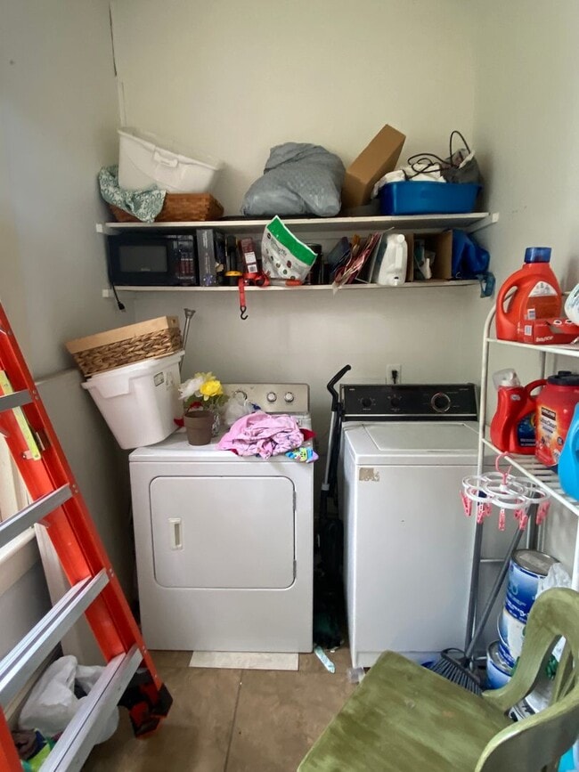 property at 1263 W Cary St