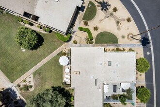 72915 El Paseo in Palm Desert, CA - Building Photo - Building Photo