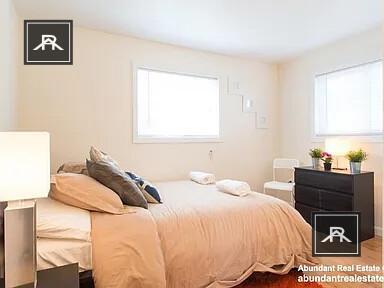 property at 23 Oxford Cir