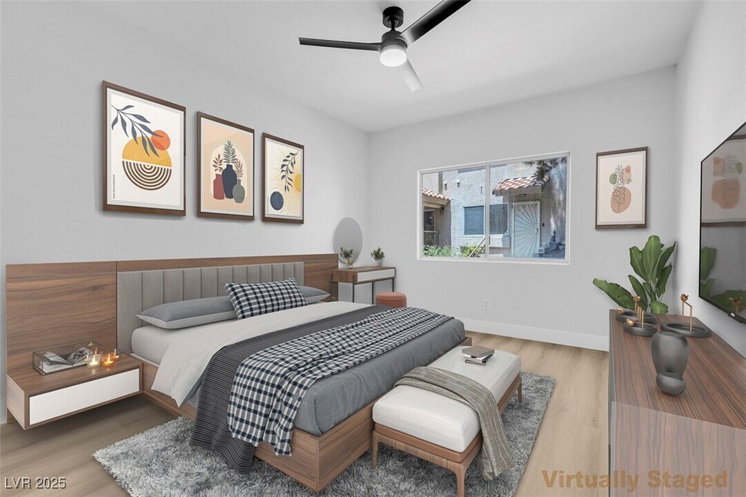 2110 Los Feliz St in Las Vegas, NV - Building Photo