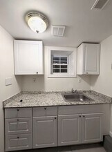 2012 Henry Rd in Rockville, MD - Building Photo - Building Photo