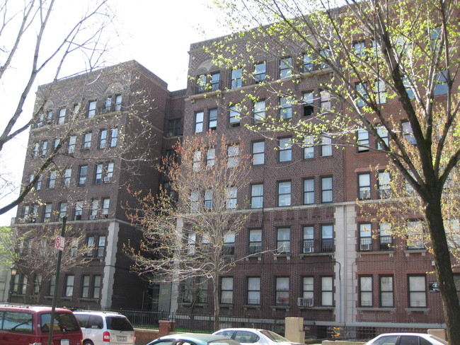 436 Eastern Pky in Brooklyn, NY - Foto de edificio - Building Photo