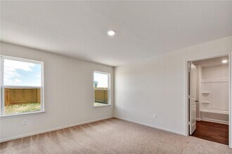 140 Allington Cir in Jarrell, TX - Building Photo - Building Photo