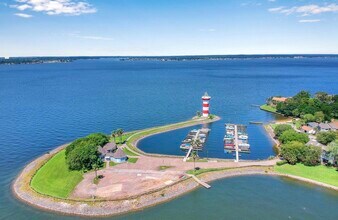 2022 Lakewood Ct in Willis, TX - Building Photo - Building Photo