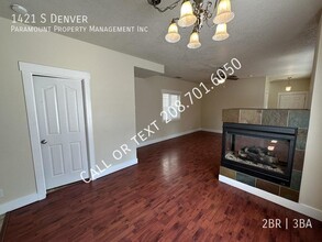 1421 S Denver Ave in Boise, ID - Foto de edificio - Building Photo