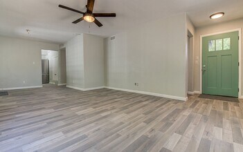 3301 Dalton St in Austin, TX - Building Photo - Building Photo