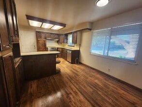 1639 Debra Ln in Yuba City, CA - Building Photo - Building Photo