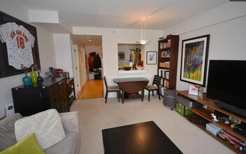 931 Massachusetts Ave, Unit 1203 in Cambridge, MA - Building Photo - Building Photo