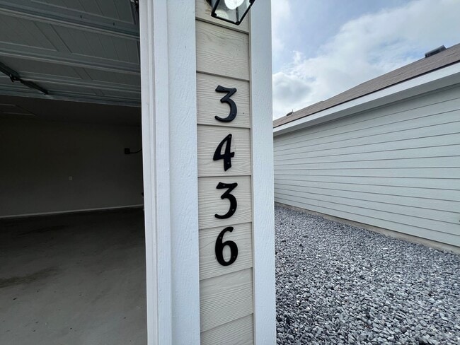 3436 Scott Cir in Seguin, TX - Building Photo - Building Photo