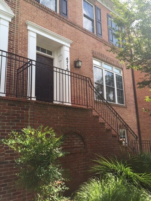 property at 4716 Chestnut St