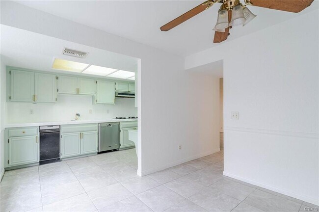 10229 Variel Ave in Los Angeles, CA - Building Photo - Building Photo