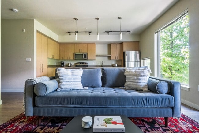 8397 158th Ave NE in Redmond, WA - Foto de edificio - Building Photo