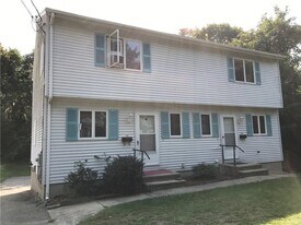 12 Beacon St in Westerly, RI - Building Photo