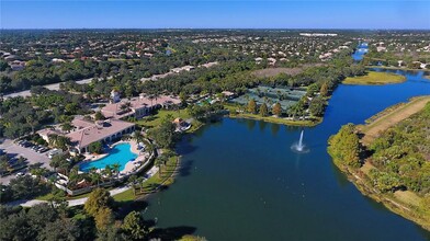 7868 Bergamo Ave in Sarasota, FL - Foto de edificio - Building Photo