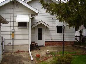 1207 W Daniel St in Champaign, IL - Building Photo - Building Photo