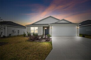7661 Rutherford Ln in the Villages, FL - Building Photo