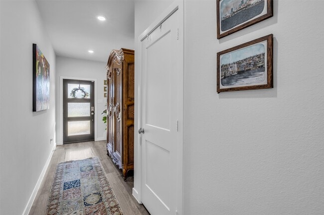 7866 Alset Dr
