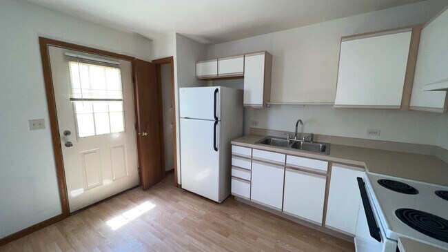 11978 Baneberry Dr in Roscoe, IL - Building Photo - Building Photo