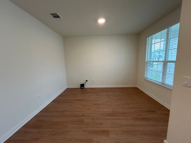 Room in House on Ruger Pass in Leander, TX - Building Photo - Building Photo