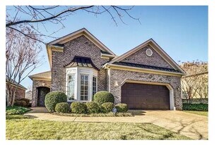 4912 Parkcrest Ct in Glen Allen, VA - Building Photo