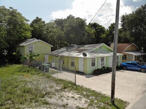 168 NE 59th St in Miami, FL - Building Photo - Building Photo