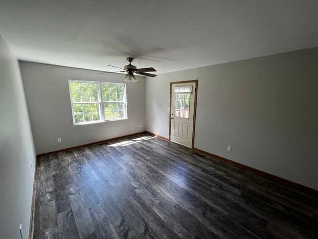 334 Hickory Dr in Connersville, IN - Building Photo - Building Photo
