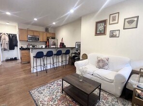 233 Northampton St, Unit 2 in Boston, MA - Building Photo - Building Photo