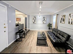 606 N Alta Vista Blvd in Los Angeles, CA - Building Photo - Building Photo