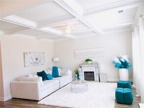 612 Auburn Crossing Dr in Auburn, GA - Foto de edificio - Building Photo