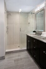 36 Longwood Ave, Unit 2 in Brookline, MA - Building Photo - Building Photo