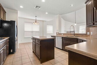 3415 Highline Tr in San Antonio, TX - Building Photo - Building Photo