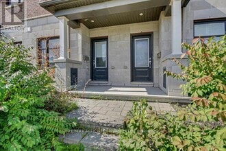 506 Silvertip Ln in Ottawa, ON - Building Photo - Building Photo