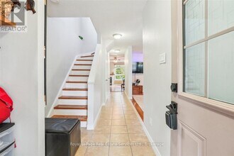 2272-2272 Mowat Ave in Oakville, ON - Building Photo - Building Photo
