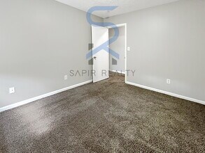8697 Embrey Dr in Jonesboro, GA - Building Photo - Building Photo