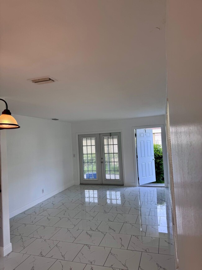 1220 W 1st St in West Palm Beach, FL - Building Photo - Building Photo
