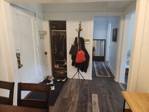 901 W Irving Park Rd in Chicago, IL - Building Photo - Building Photo