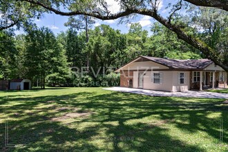 403 Vicks Ln in Saraland, AL - Building Photo - Building Photo