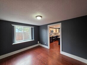417 Cottonwood Dr in Richland, WA - Building Photo - Building Photo