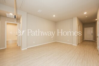 8520 Hollymead Ln in Fort Worth, TX - Building Photo - Building Photo