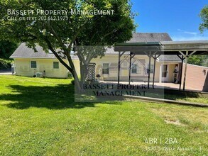 3320 Dixwell Ave in North Haven, CT - Building Photo - Building Photo