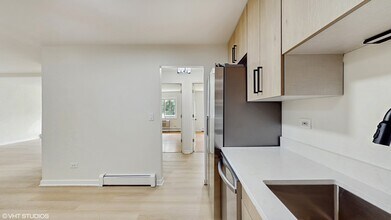 375 W Winchester Rd in Libertyville, IL - Building Photo - Building Photo