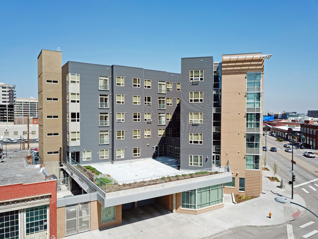 Renaissance Downtown Lofts in Denver, CO - Building Photo - Building Photo